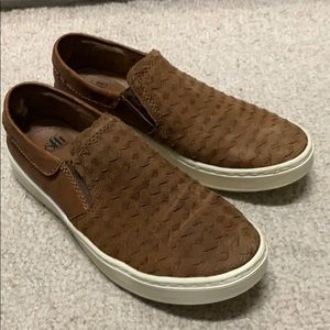 Sofft brand sneakers- really pretty brown